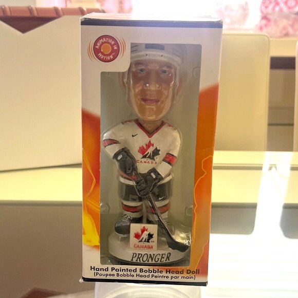 Chris Pronger Hand Painted Bobblehead by Animation In Motion Collectible Series! - Picture 1 of 6